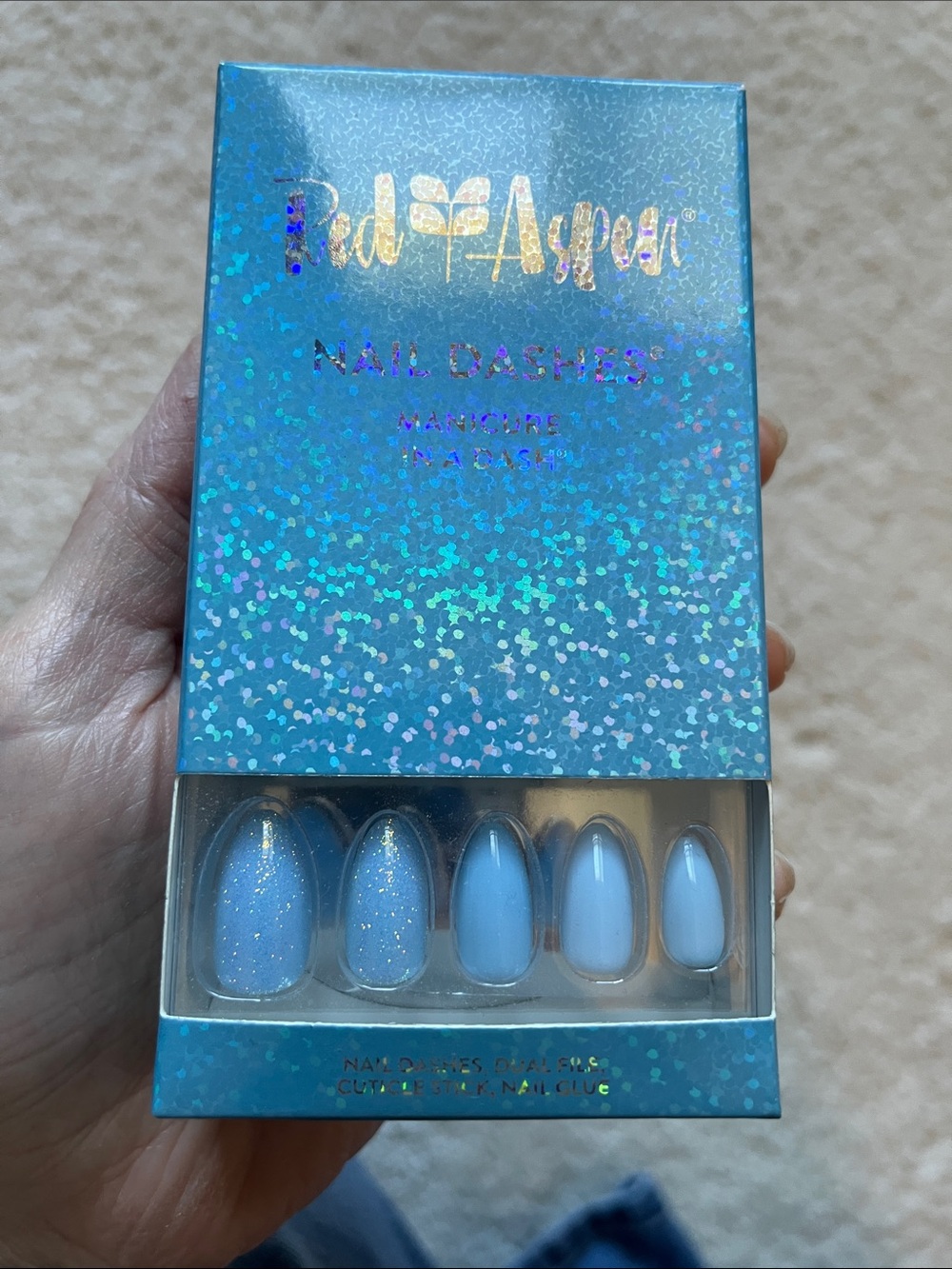 Red Aspen Light Blue Press-On Nail Set *w/o glue